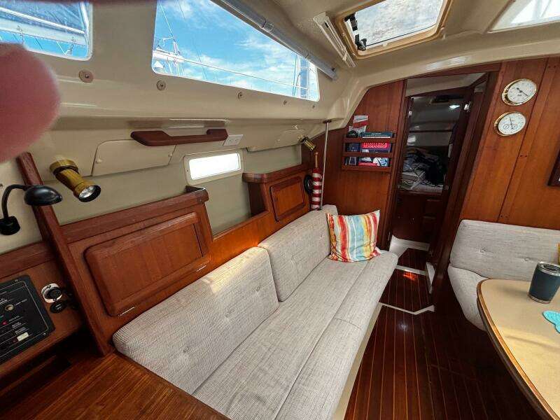 Sky Catcher 34ft Hunter Yacht For Sale