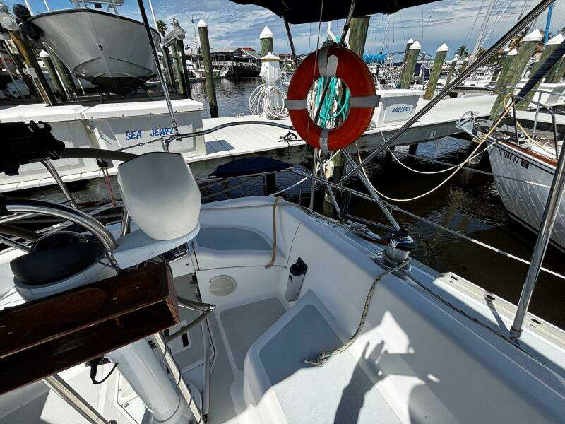 Sky Catcher 34ft Hunter Yacht For Sale