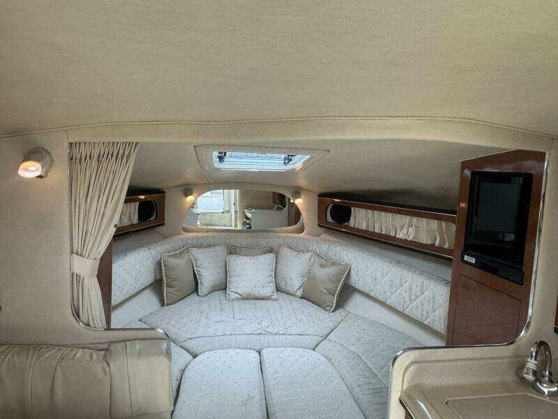 28ft Sea Ray Yacht For Sale