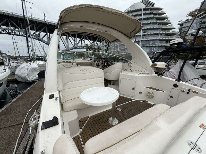 28ft Sea Ray Yacht For Sale