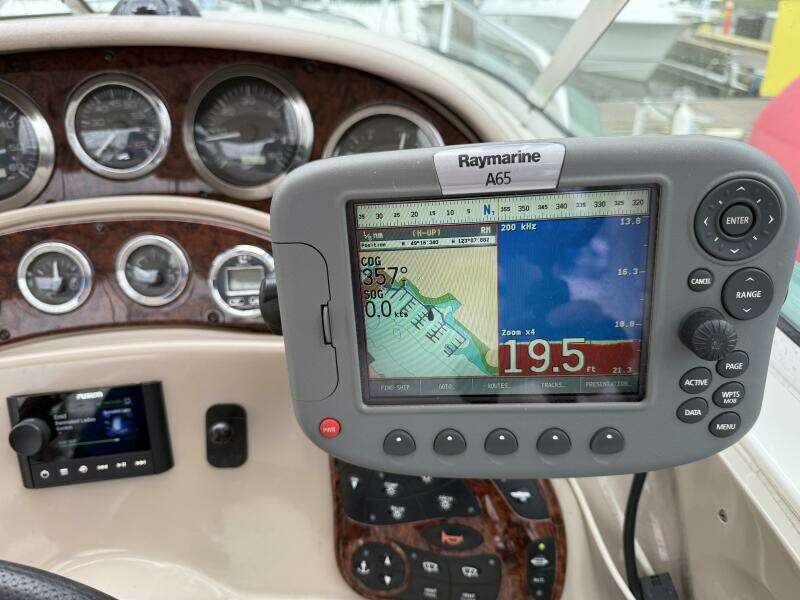 28ft Sea Ray Yacht For Sale
