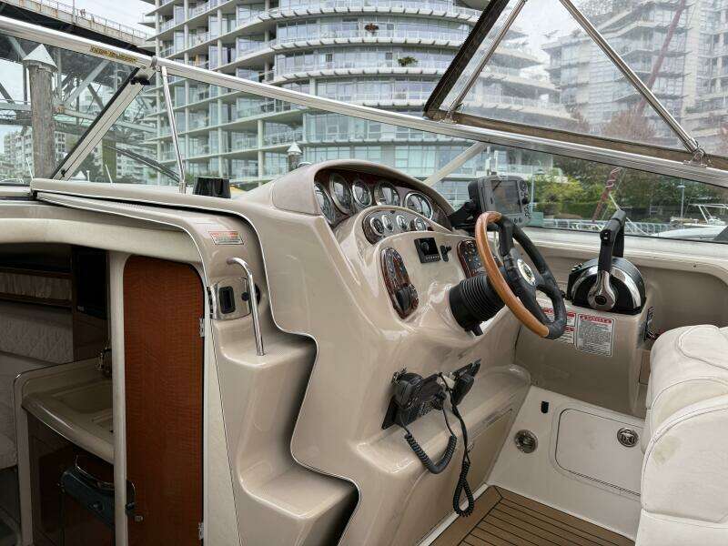 28ft Sea Ray Yacht For Sale