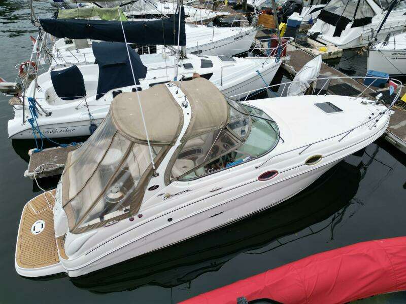 28ft Sea Ray Yacht For Sale