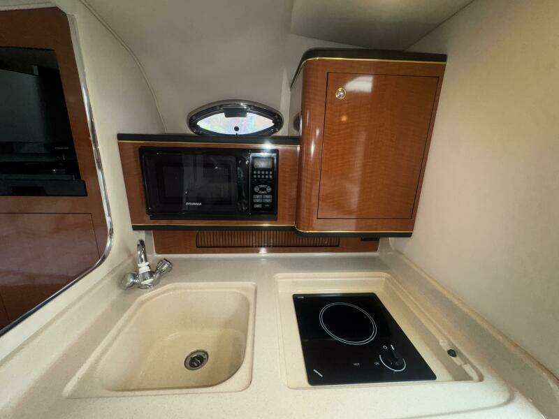 28ft Sea Ray Yacht For Sale