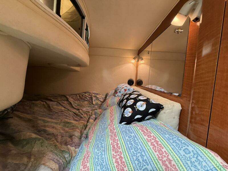28ft Sea Ray Yacht For Sale
