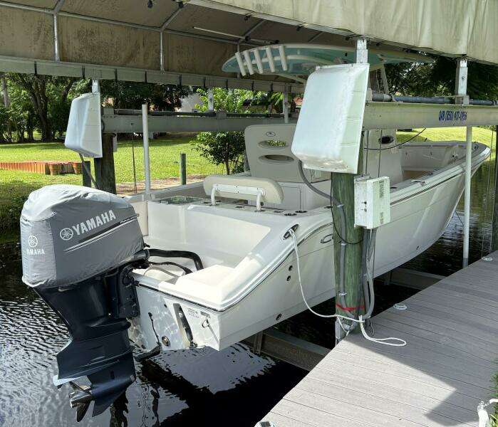 24ft Cobia Yacht For Sale
