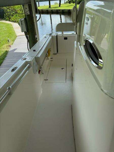 24ft Cobia Yacht For Sale