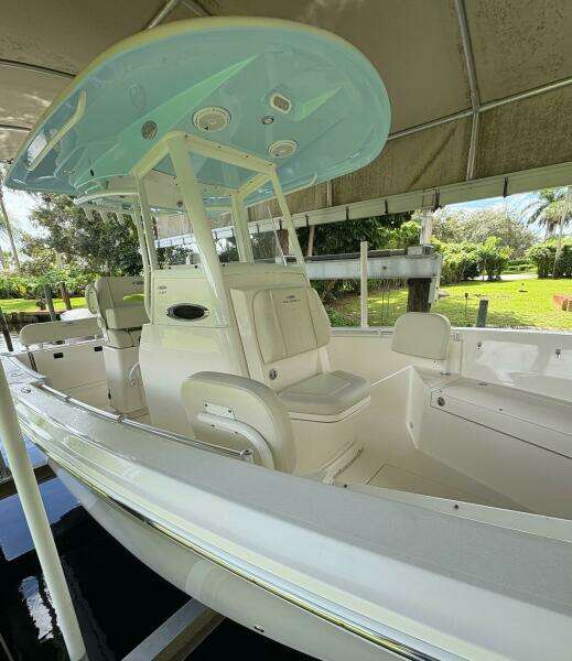 24ft Cobia Yacht For Sale