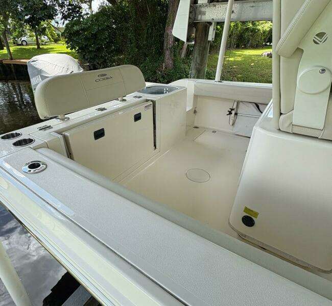 24ft Cobia Yacht For Sale