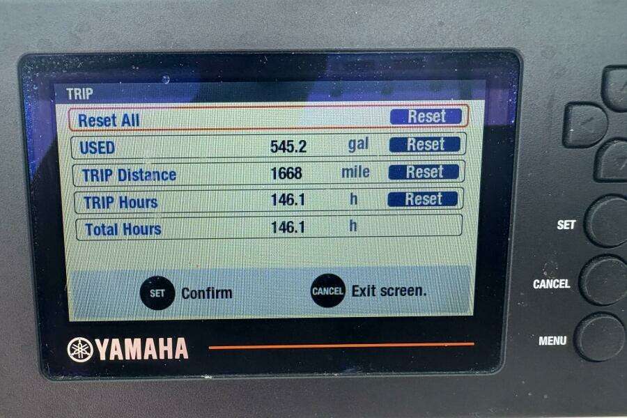 24ft Cobia Yacht For Sale