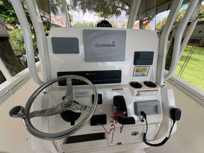24ft Cobia Yacht For Sale
