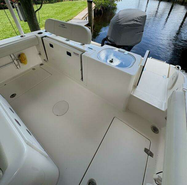 24ft Cobia Yacht For Sale