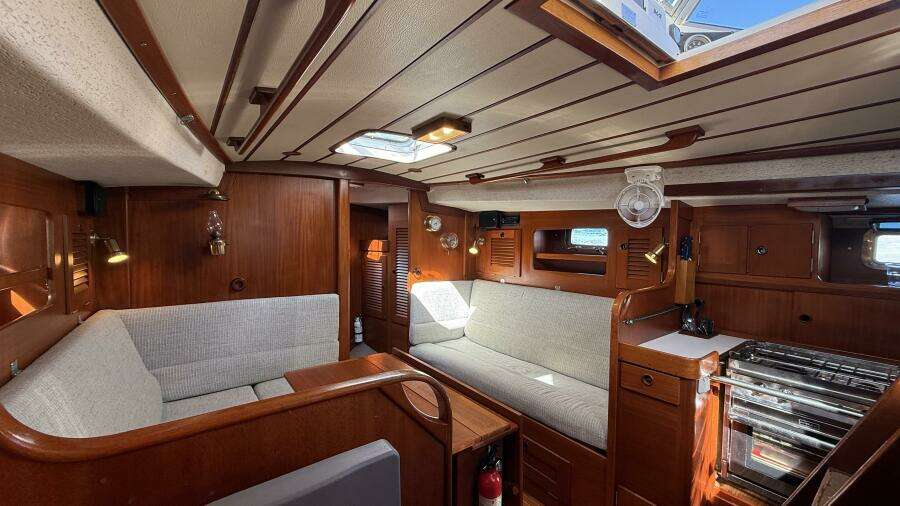 Dovka 34ft Hallberg Rassy Yacht For Sale