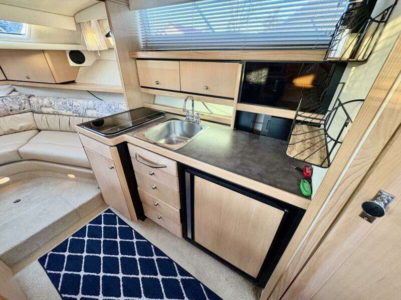 Next Weekend  32ft Bayliner Yacht For Sale