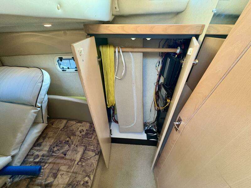 Next Weekend  32ft Bayliner Yacht For Sale