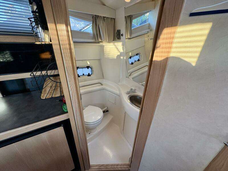 Next Weekend  32ft Bayliner Yacht For Sale