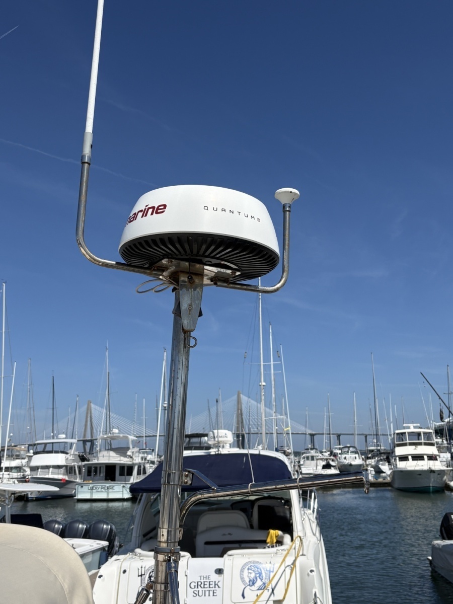 Radar mast and outboard lift
