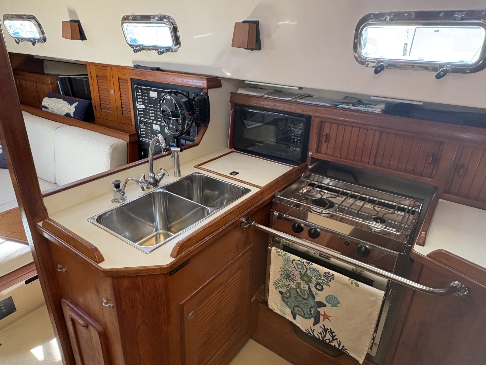 1995 Island Packet 40