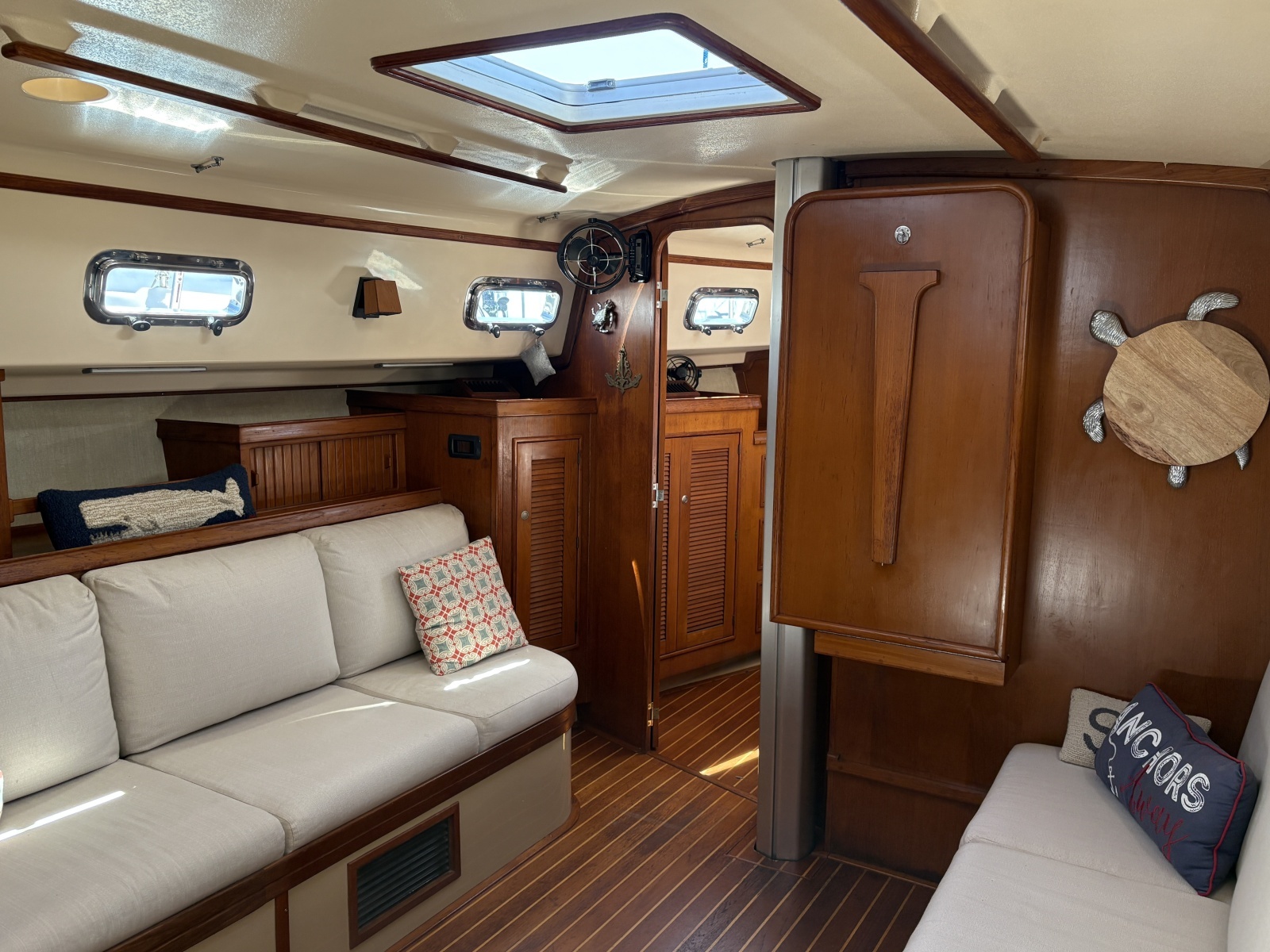 1995 Island Packet 40