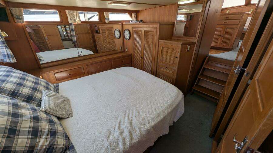 Fishers Folly IV 48ft Offshore Yachts Yacht For Sale