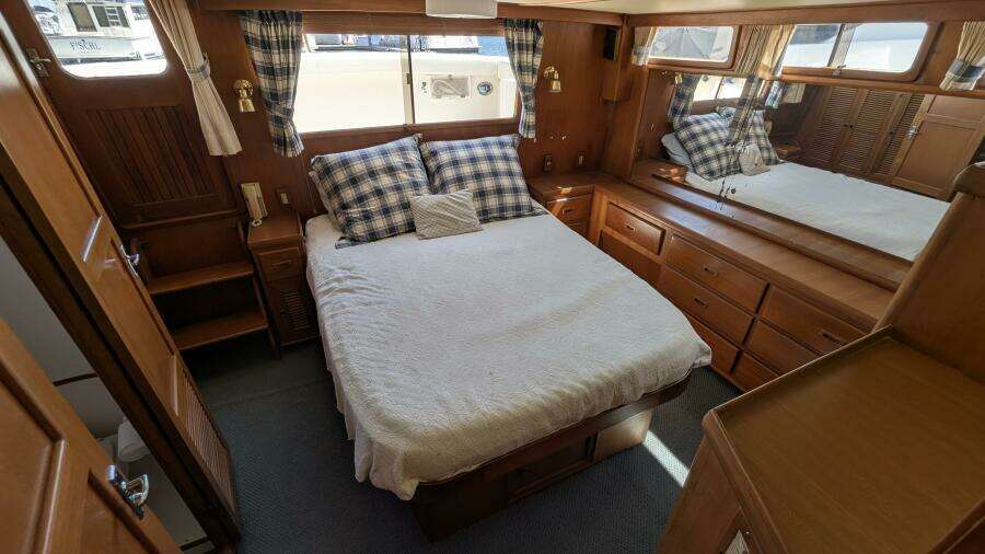 Fishers Folly IV 48ft Offshore Yachts Yacht For Sale