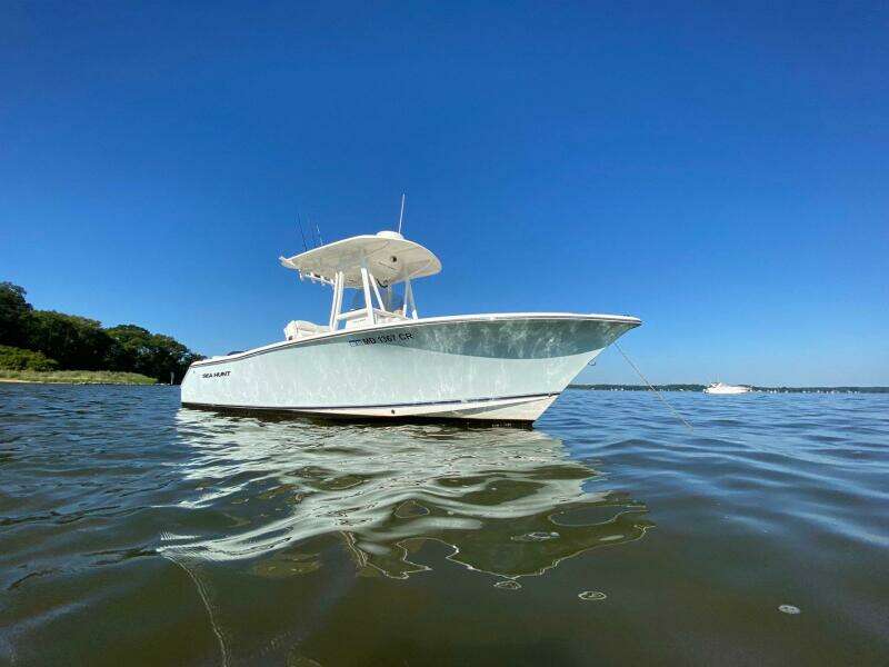 23ft Sea Hunt Yacht For Sale