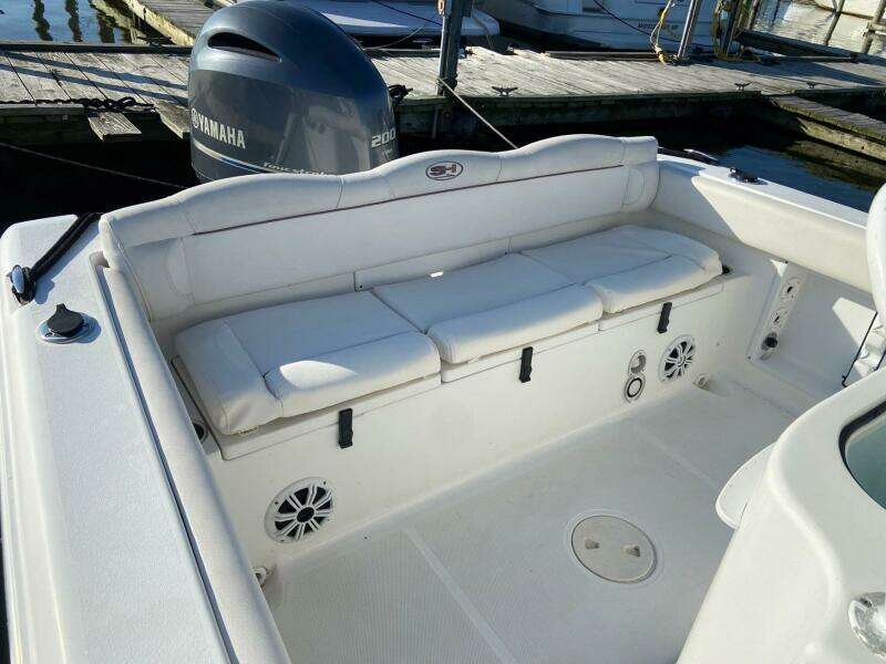 23ft Sea Hunt Yacht For Sale