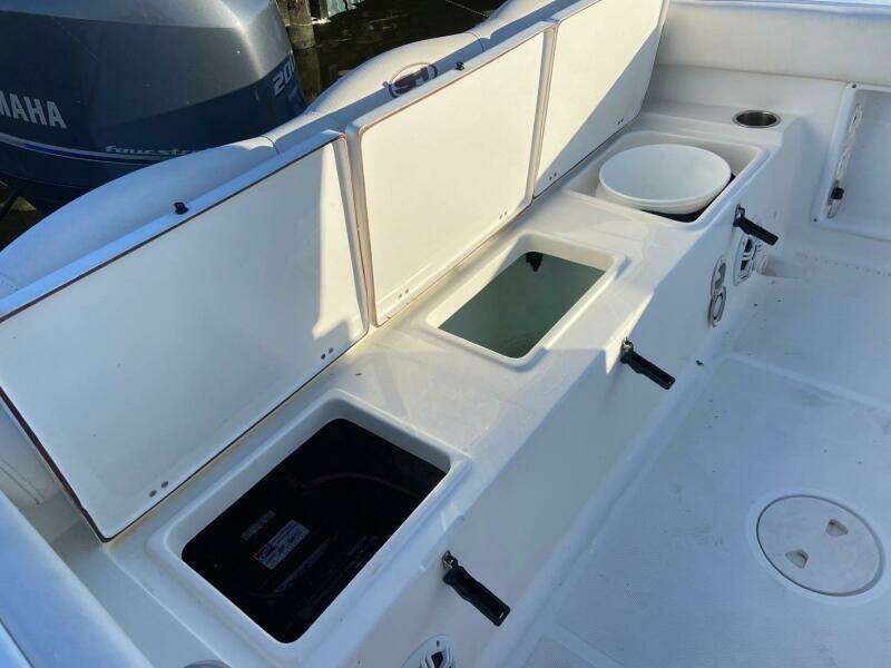 23ft Sea Hunt Yacht For Sale