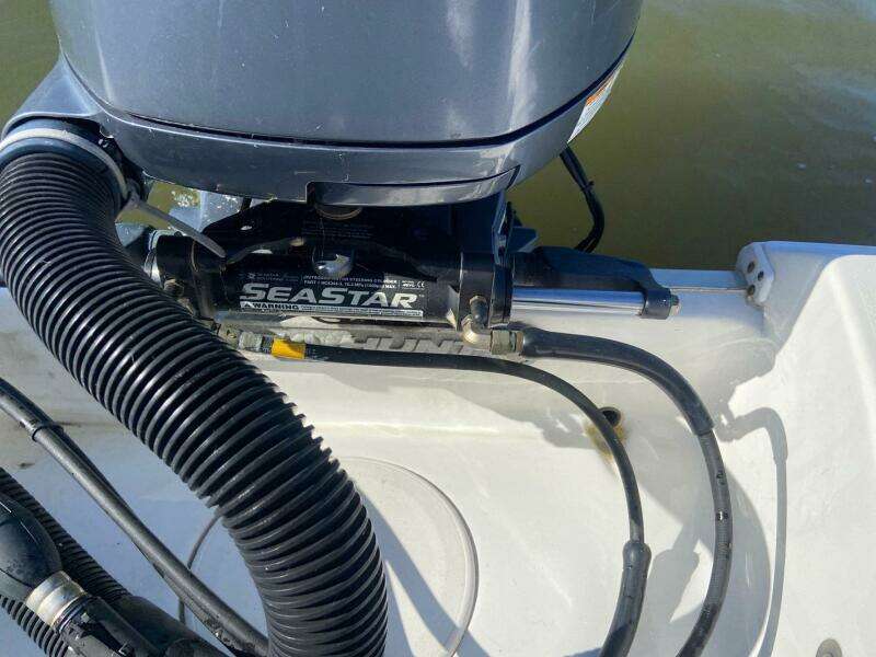 23ft Sea Hunt Yacht For Sale