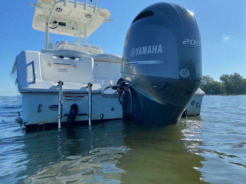 23ft Sea Hunt Yacht For Sale