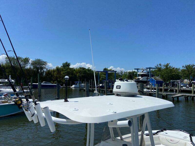 23ft Sea Hunt Yacht For Sale