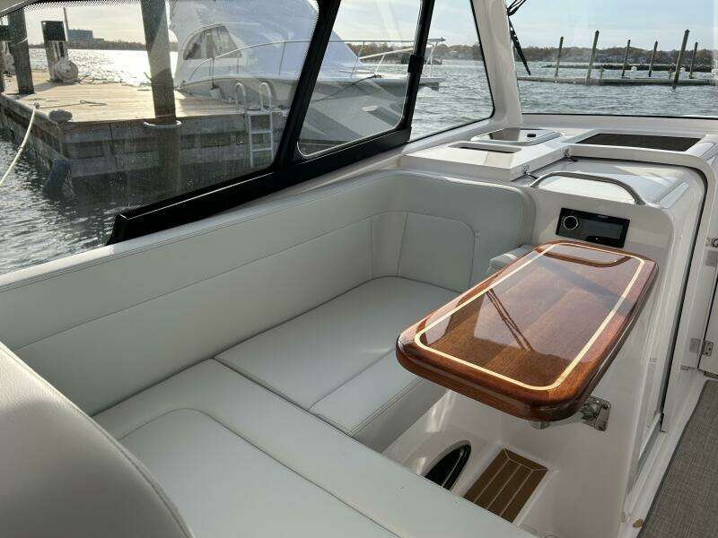 33ft Southport Yacht For Sale