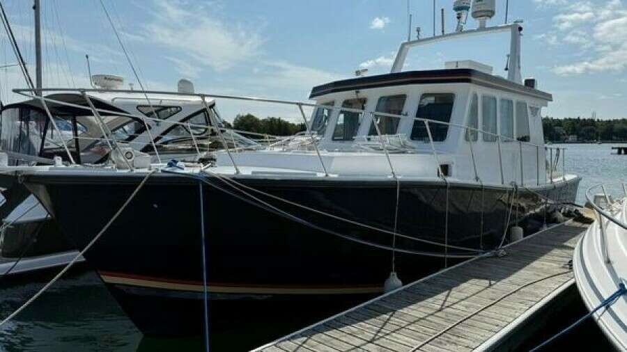 38ft Custom Yacht For Sale