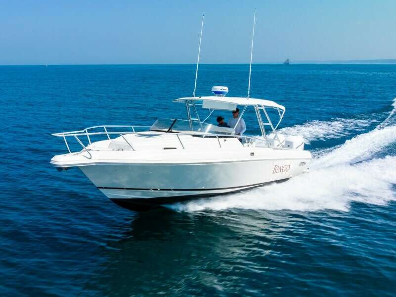 33ft Intrepid Yacht For Sale
