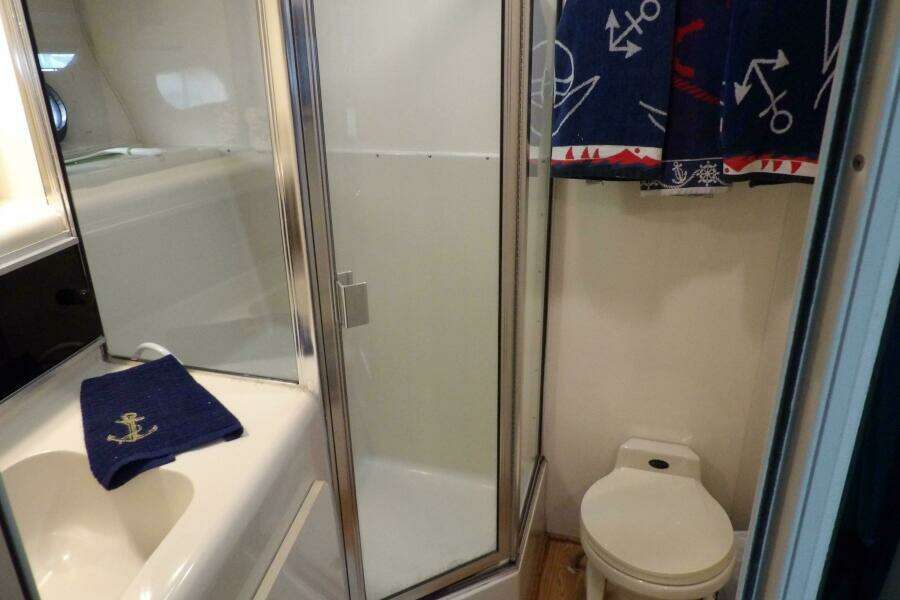 Slow Ride 41ft Silverton Yacht For Sale