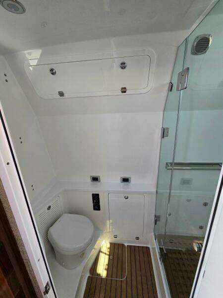 53ft HCB Yacht For Sale