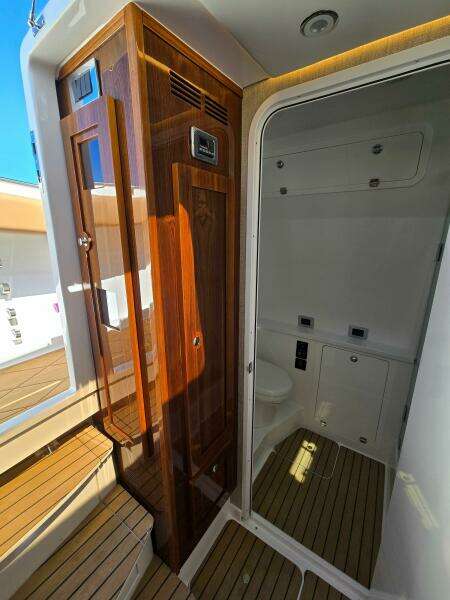 53ft HCB Yacht For Sale