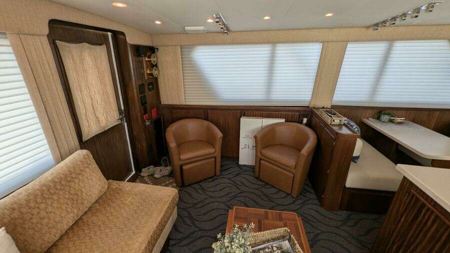 Mas Fina 55ft Hatteras Yacht For Sale