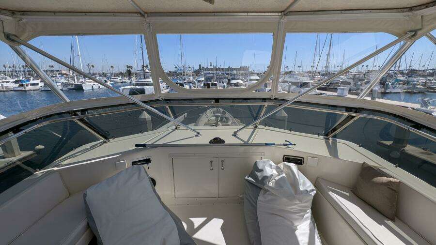 Mas Fina 55ft Hatteras Yacht For Sale