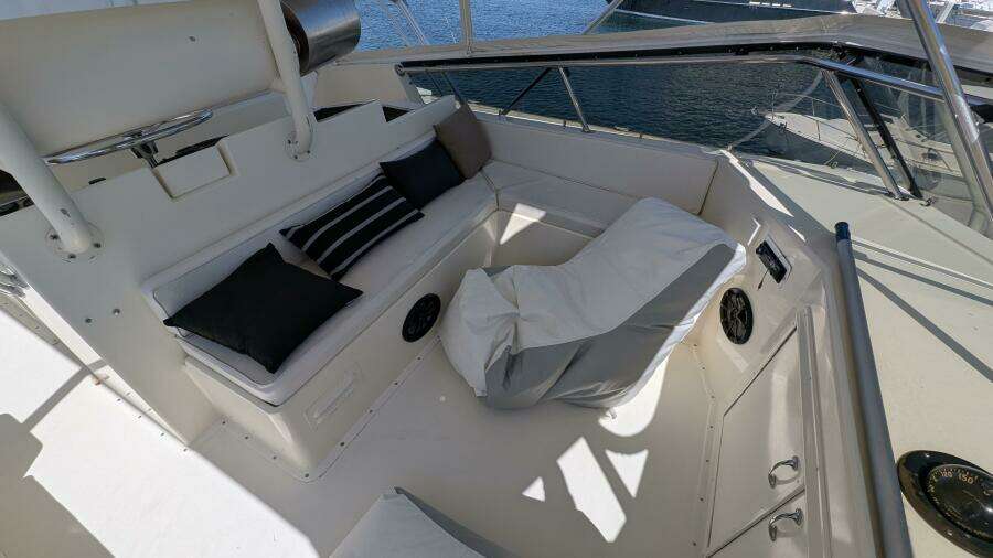 Mas Fina 55ft Hatteras Yacht For Sale