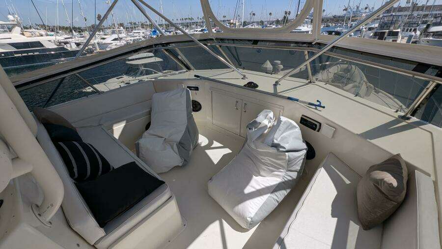 Mas Fina 55ft Hatteras Yacht For Sale