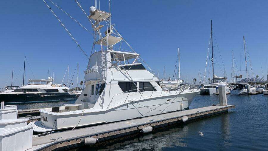 Mas Fina 55ft Hatteras Yacht For Sale