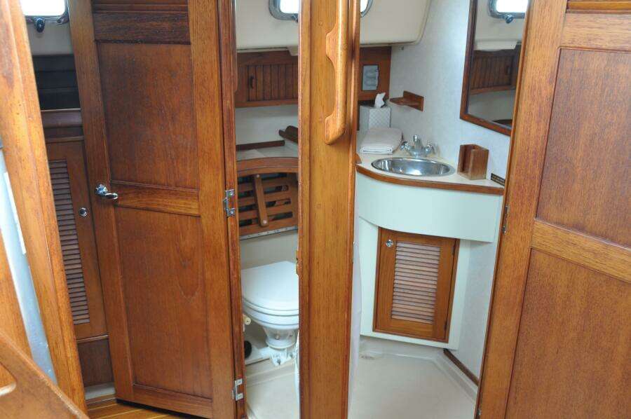 Resolute 44ft Island Packet Yacht For Sale
