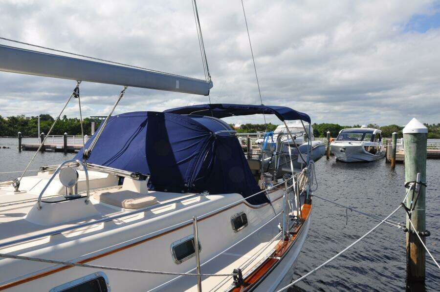 Resolute 44ft Island Packet Yacht For Sale