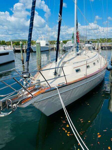 Resolute 44ft Island Packet Yacht For Sale