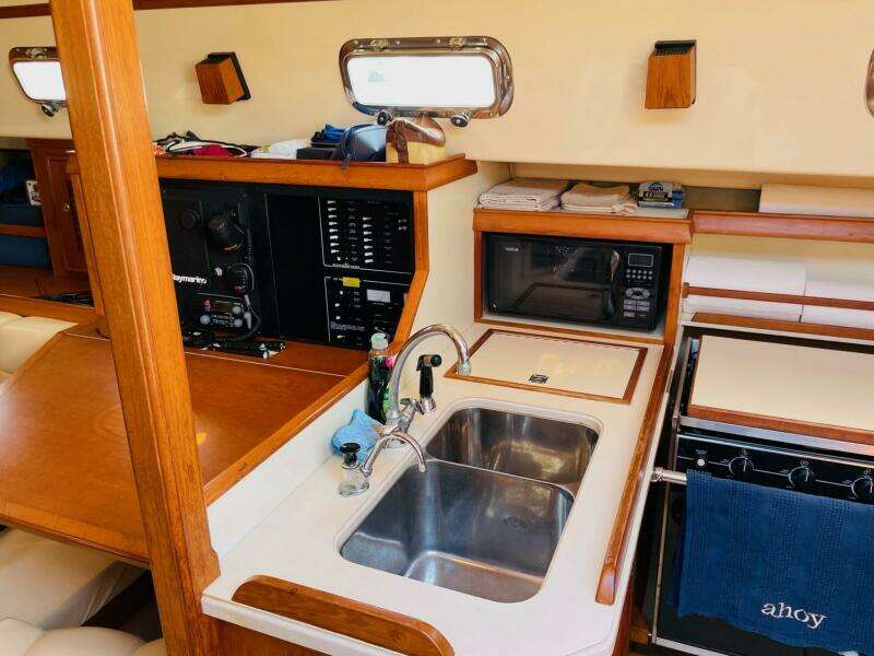 Resolute 44ft Island Packet Yacht For Sale