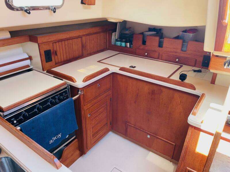 Resolute 44ft Island Packet Yacht For Sale