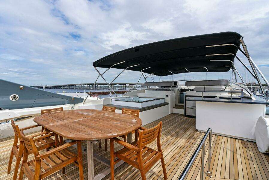 Noah s 94ft Ferretti Yachts Yacht For Sale