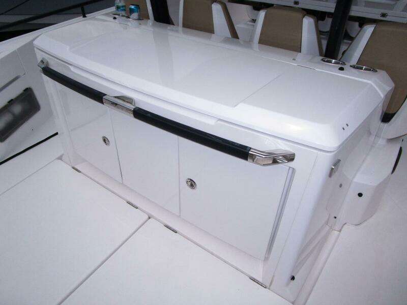 Aft Facing Bar