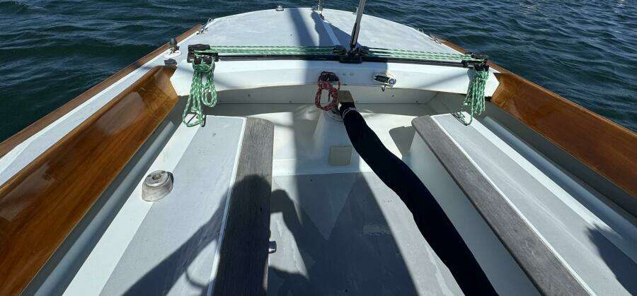 28ft Alerion Yacht For Sale